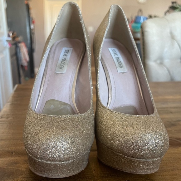 Steve Madden Caryssag Glitter Gold Heels EUC - Picture 6 of 8